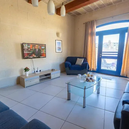 Stunning 4 Bedrooms House With Views In Gozo