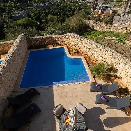 Villa Stunning 4 Bedrooms House With Views In Gozo