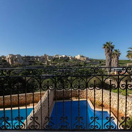 Villa Stunning 4 Bedrooms House With Views In Gozo