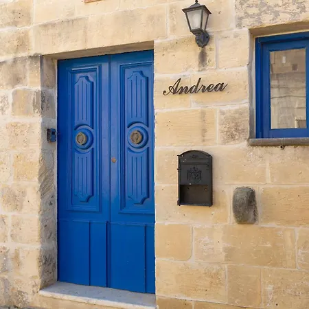 Stunning 4 Bedrooms House With Views In Gozo