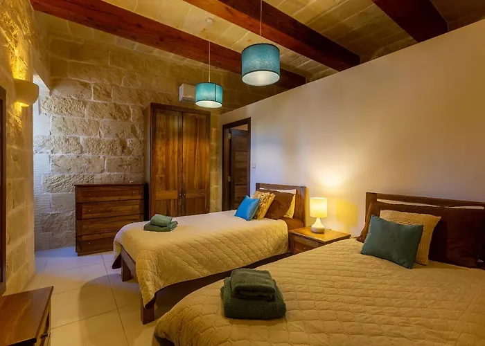 Villa Stunning 4 Bedrooms House With Views In Gozo Munxar