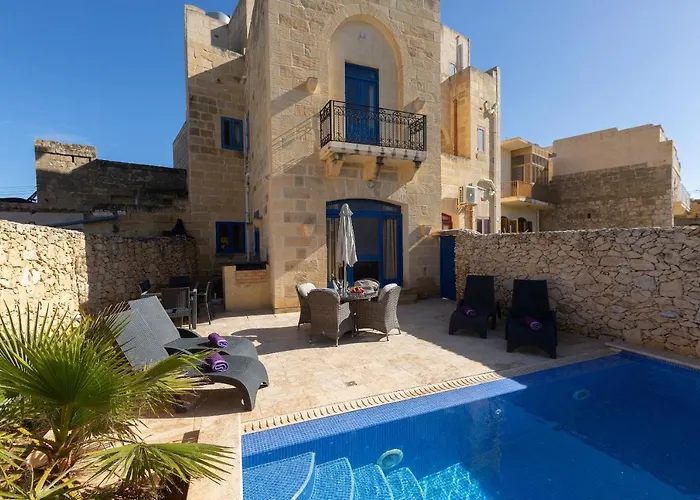 Stunning 4 Bedrooms House With Views In Gozo Munxar