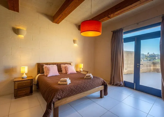 Stunning 4 Bedrooms House With Views In Gozo *