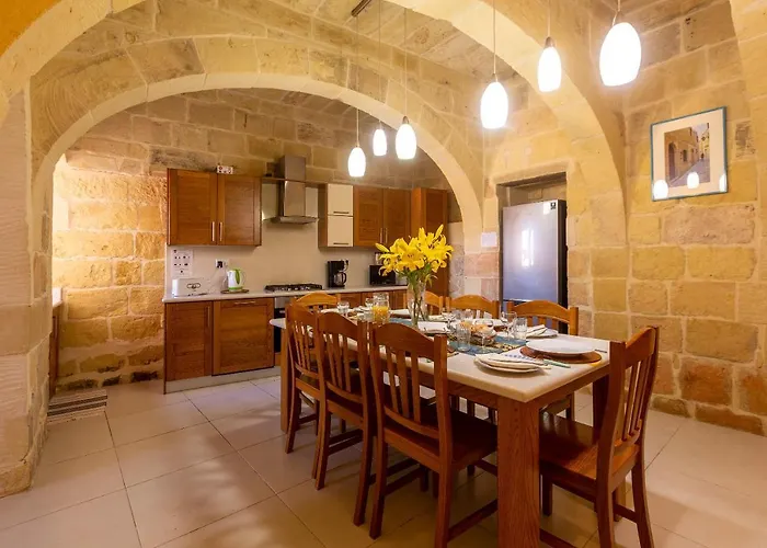 Stunning 4 Bedrooms House With Views In Gozo