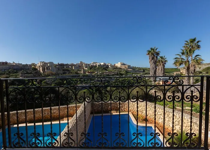 Villa Stunning 4 Bedrooms House With Views In Gozo