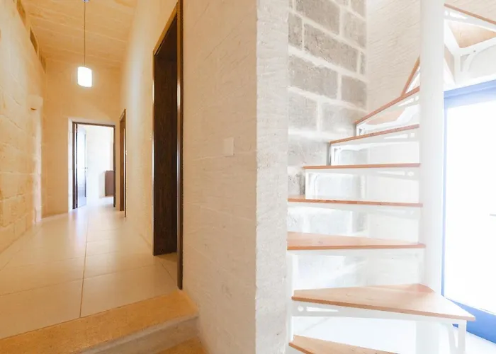Stunning 4 Bedrooms House With Views In Gozo Munxar