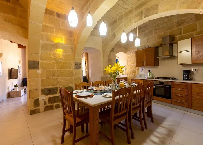 Stunning 4 Bedrooms House With Views In Gozo Villa Munxar